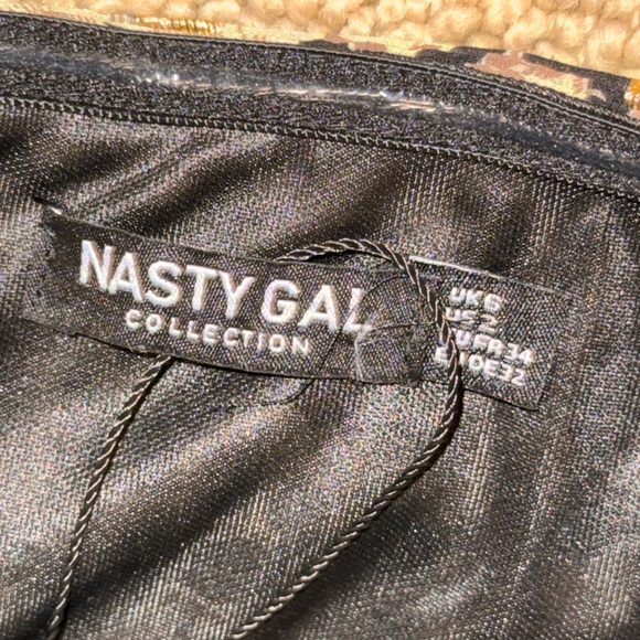 Nasty Gal Leopard Print Cut Out Maxi Dress - Picture 4 of 5